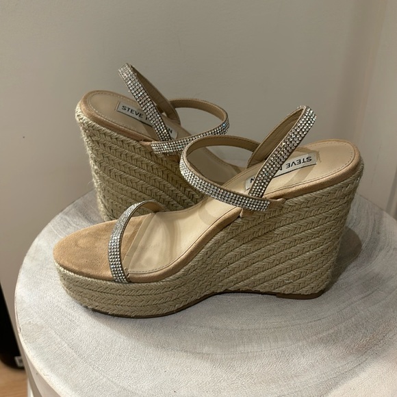 Size 6 Steve Madden sparkle wedges - Picture 1 of 3